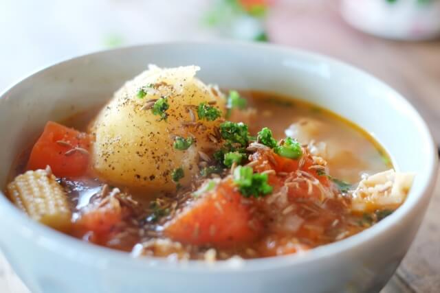 ファイトケミカルを効果的に体内へと摂取できる温野菜スープ
